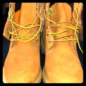 Timberland boots (waterproof)